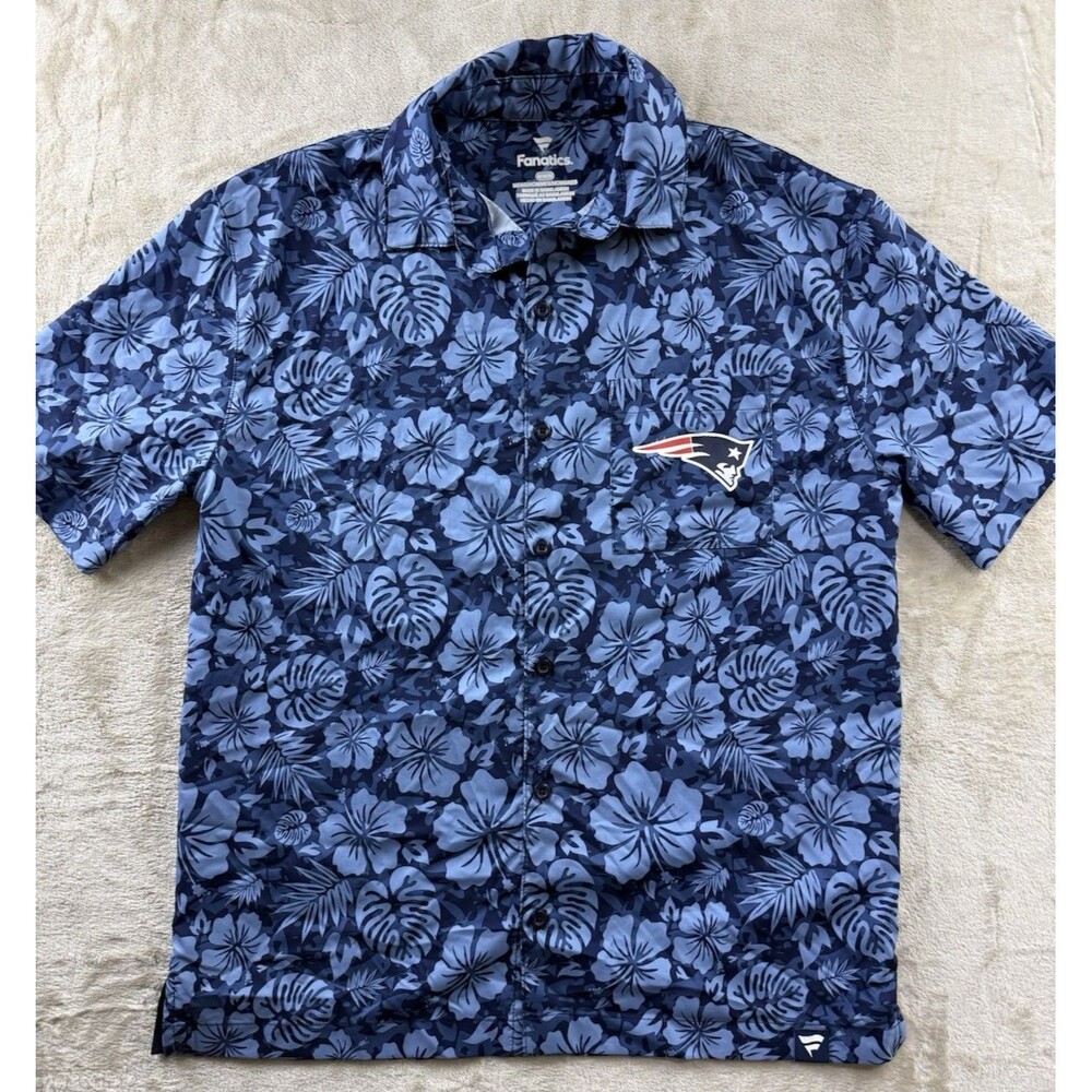 New England Patriots Shirt Men's M Blue Fanatics Hawaiian Camp Collar NFL